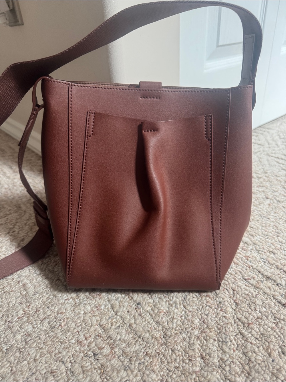 Everlane Chestnut Brown Leather Shoulder Bucket Bag
